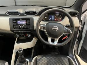 Nissan Magnite 1.0 Visia manual - Image 5