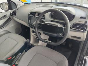 Tata Tiago 1.2 XT manual - Image 6