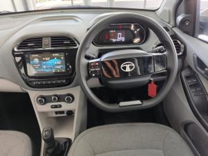 Tata Tiago 1.2 XT manual - Image 9