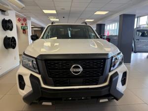 Nissan Navara 2.5DDTi double cab Stealth - Image 8