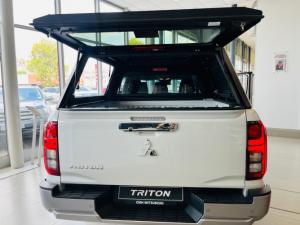 Mitsubishi Triton 2.4DI-D double cab GLS 4x4 auto - Image 4