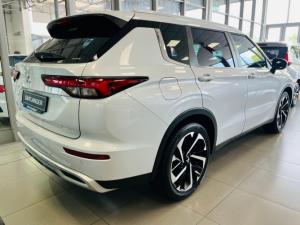 Mitsubishi Outlander 2.5 Exceed - Image 3