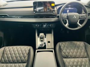 Mitsubishi Outlander 2.5 Exceed - Image 4