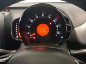 Toyota Aygo 1.0 - Image 9