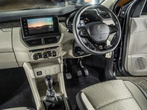 Renault Triber 1.0 Techno - Image 15