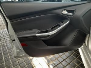 Ford Focus ST 3 - Image 15