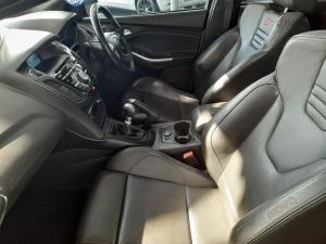 Ford Focus ST 3 - Image 16
