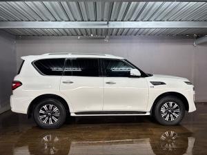 Nissan Patrol 5.6 V8 LE 4WD - Image 4