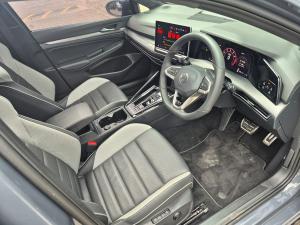 Volkswagen Golf 1.4TSI R-Line Plus - Image 13