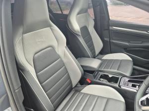 Volkswagen Golf 1.4TSI R-Line Plus - Image 14