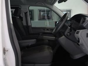 Volkswagen Transporter 2.0BiTDI Kombi SWB Trendline Plus 4Motion - Image 13