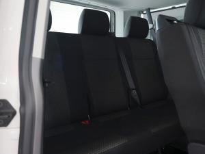 Volkswagen Transporter 2.0BiTDI Kombi SWB Trendline Plus 4Motion - Image 15