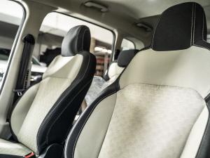 Renault Triber 1.0 Techno - Image 6