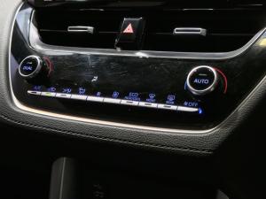 Toyota Corolla Cross 1.8 Hybrid XS - Image 17