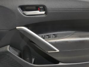 Toyota Corolla Cross 1.8 Hybrid XS - Image 9