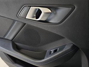BMW 1 Series 118d M Sport - Image 12