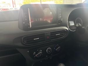 Hyundai Grand i10 1.2 Premium hatch - Image 20