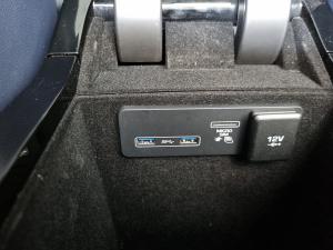 Land Rover Range Rover Velar D240 SE - Image 11