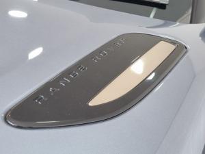 Land Rover Range Rover Velar D240 SE - Image 18