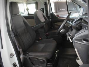 Ford Tourneo Custom 2.2TDCi SWB Ambiente - Image 17