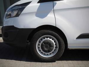 Ford Tourneo Custom 2.2TDCi SWB Ambiente - Image 5