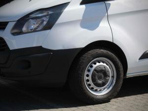 Ford Tourneo Custom 2.2TDCi SWB Ambiente - Image 6