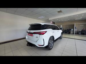Toyota Fortuner 2.4GD-6 4x4 - Image 2