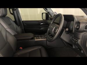 Toyota Land Cruiser Prado 2.8GD VX-R - Image 10