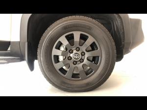 Toyota Land Cruiser Prado 2.8GD VX-R - Image 17