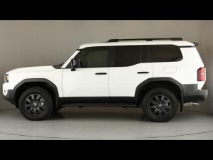 Toyota Land Cruiser Prado 2.8GD VX-R - Image 22