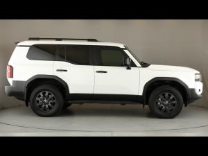 Toyota Land Cruiser Prado 2.8GD VX-R - Image 3