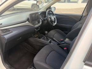 Suzuki Baleno 1.5 GL manual - Image 7