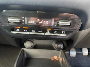 Suzuki Baleno 1.5 GL manual - Image 11