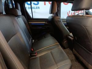 Toyota Hilux 2.8GD-6 double cab 4x4 Legend auto - Image 12