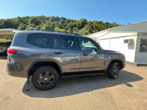 Toyota Land Cruiser 300 3.3D GR-Sport - Image 3