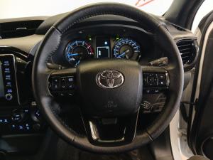 Toyota Hilux 2.8GD-6 48V double cab 4x4 Legend RS - Image 8