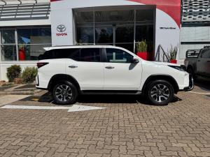 Toyota Fortuner 2.8GD-6 VX - Image 3