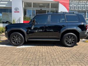 Toyota Land Cruiser Prado 2.8GD VX-R - Image 22