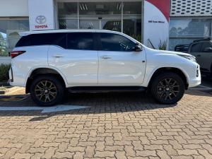 Toyota Fortuner 2.8GD-6 4x4 GR-Sport - Image 3