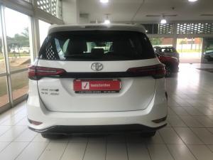 Toyota Fortuner 2.8 GD-6 VX automatic - Image 5