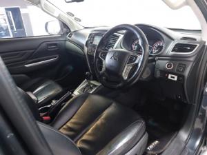 Mitsubishi Triton 2.4DI-D double cab auto - Image 8