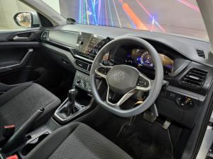 Volkswagen T-Cross 1.0TSI auto - Image 5