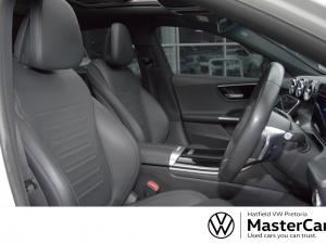 Mercedes-Benz C-Class C200 Avantgarde - Image 8