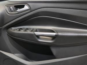 Ford Kuga 1.5T Ambiente auto - Image 23