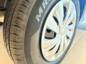 Suzuki Swift 1.2 GL - Image 10