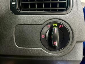 Volkswagen Polo Vivo hatch 1.4 Trendline - Image 11