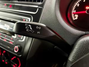 Volkswagen Polo Vivo hatch 1.4 Trendline - Image 7