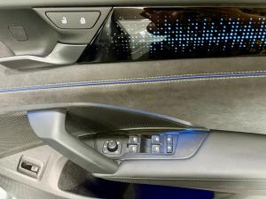 Volkswagen Tayron 1.4TSI R-Line - Image 8