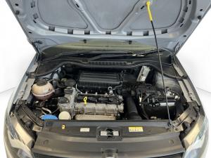 Volkswagen Polo Vivo hatch 1.6 Comfortline auto - Image 9