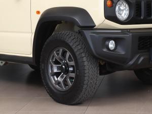 Suzuki Jimny 1.5 GLX AllGrip 3-door auto - Image 9